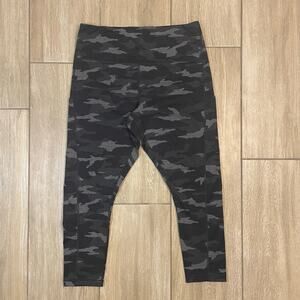 Athleta Ultimate Camo 7/8 Leggings Womens 1X Gray Stretch Tights